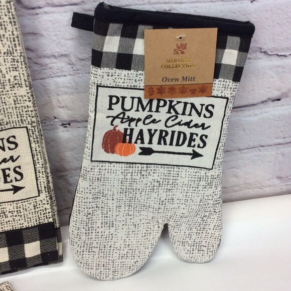 Fall 4 Pc Kitchen Set Pumpkins Buffalo Check 2 Towels/1 Oven Mitt/1 Pot Holder - Picture 3 of 5